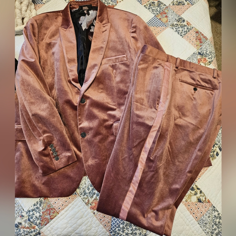 Men's I.N.C. Velvet Blazer and Pants Set in Mauve